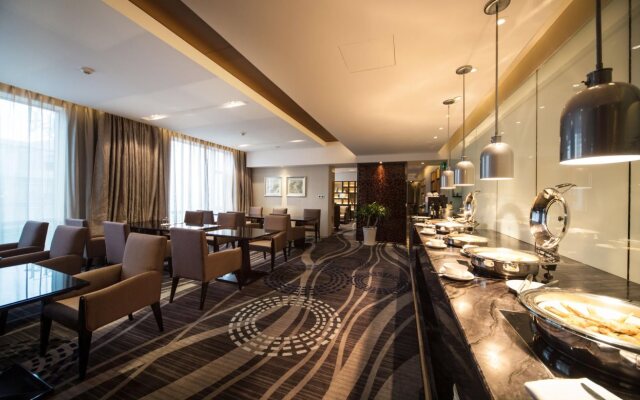 Holiday Inn Chengdu Oriental Plaza by IHG