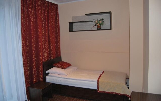 Hotel w Dobieszkowie