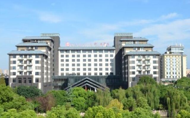 Ramada Plaza by Wyndham Yangzhou Casa