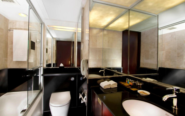 Regal Kowloon Hotel - Image 7