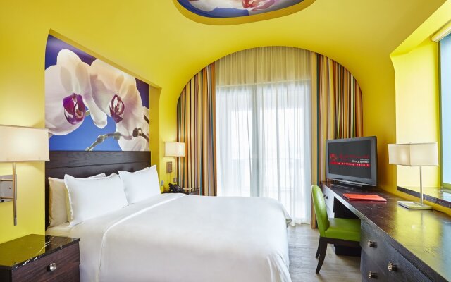 Resorts World Sentosa -  Ora