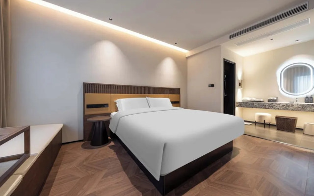 Yi Nian Fangcun Hotel