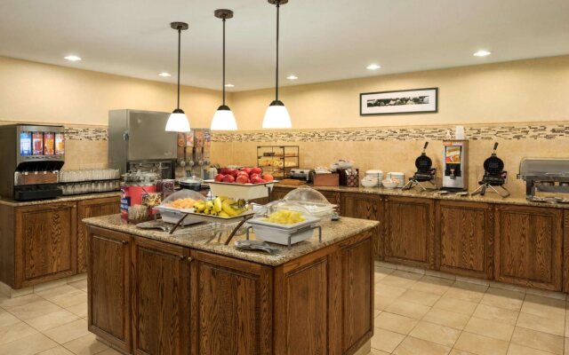 Country Inn & Suites by Radisson, Fargo, ND