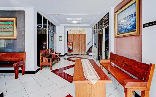 OYO 90372 Hotel Arum Jaya