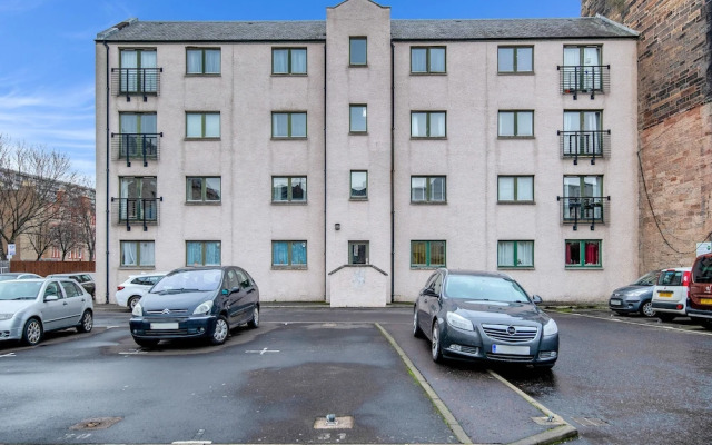 Tony Asga - Coady Apartment
