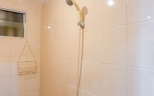 Big And Spacious Studio Apartment At Sky View