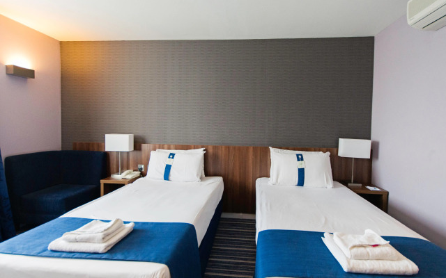 Holiday Inn Express Poole by IHG