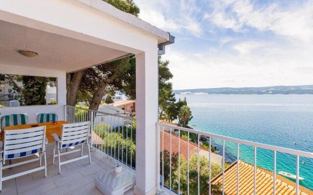 Amazing Apartment in Lokva Rogoznica With Wifi and 2 Bedrooms