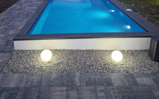 House With Terrace, Pool, Sauna, Whirlpool, Rewal