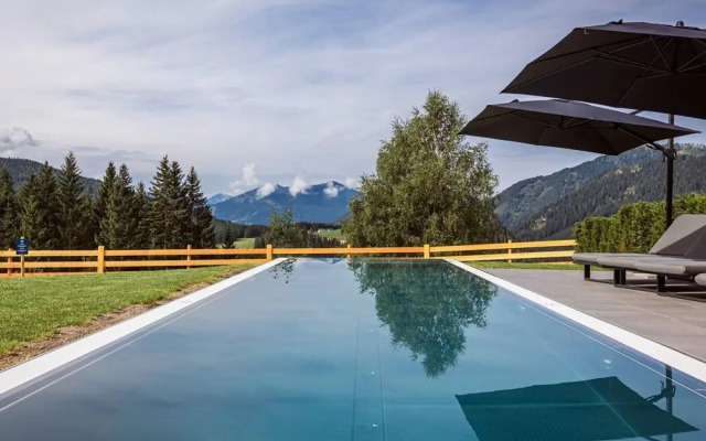 Superior Apartment With Shared Pool