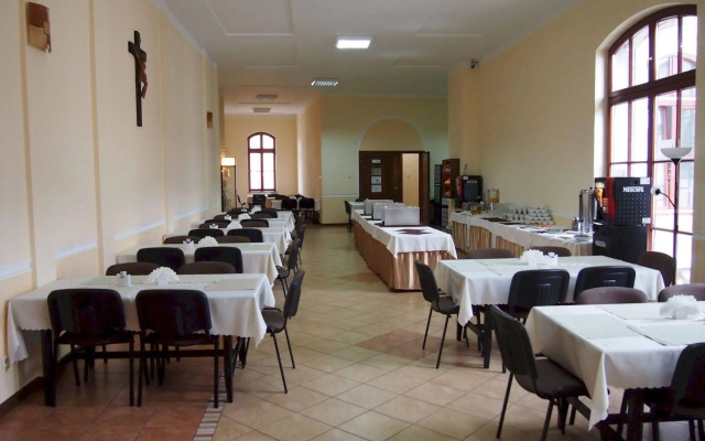WenderEDU Business Center