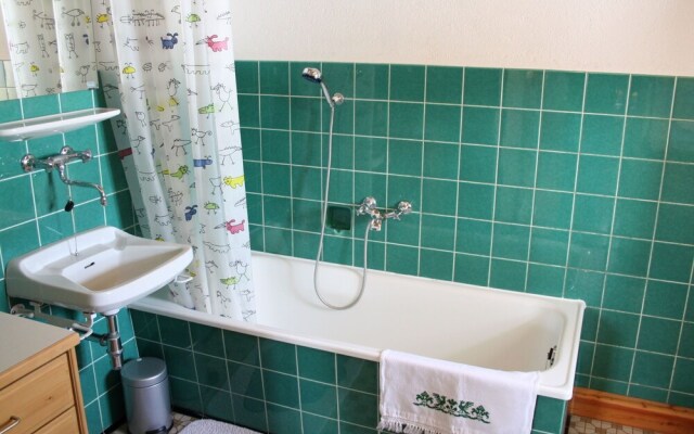 Cosy Holiday Home In Salzburg With Garden And Mountain Views