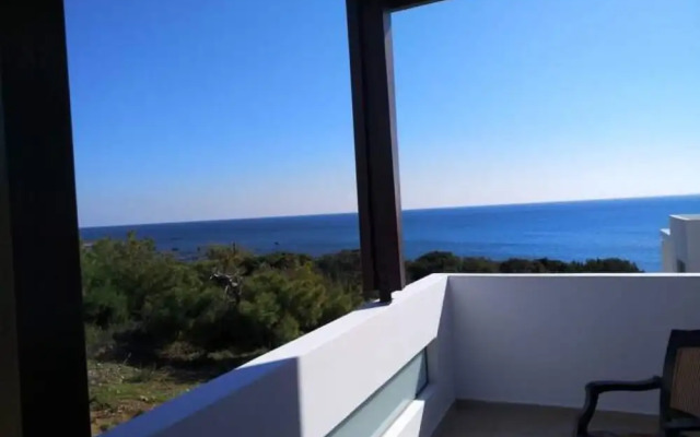 Vila Kiotari Former Vila Avra