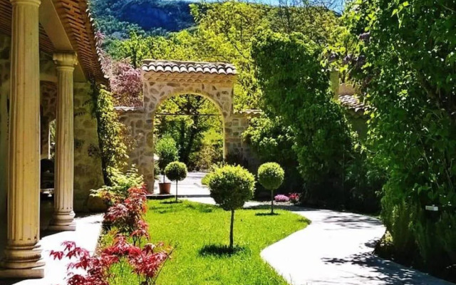 Le Mas des 5 Fontaines. Chambres d'hôtes