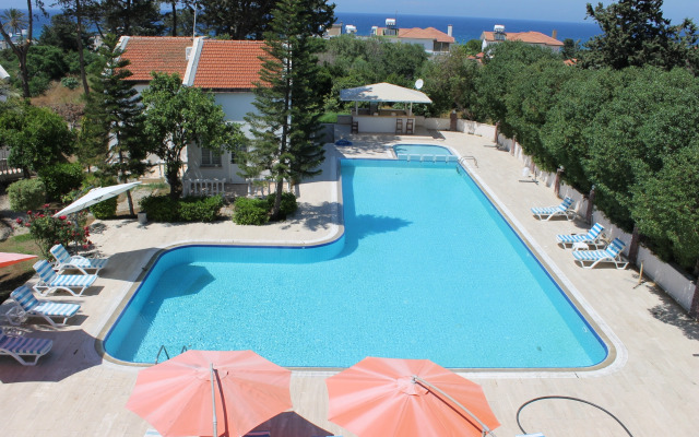 The Prince Inn Hotel & Villas