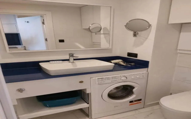 Orbi City Aparthotel