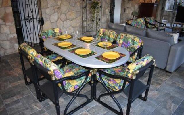 Mediterranean Way - Villa Garden