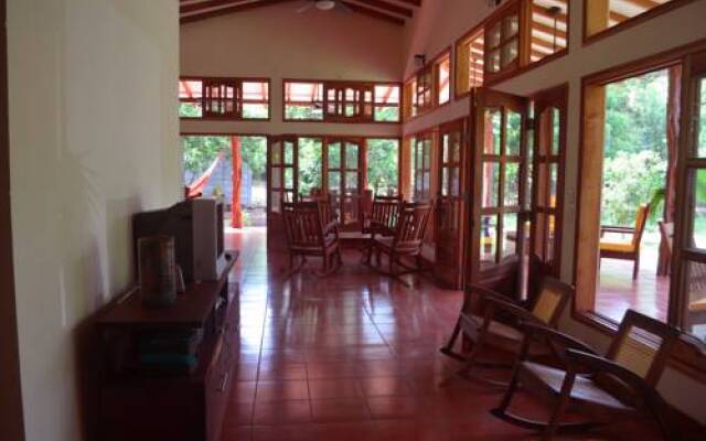 Family House, 2 Bedrooms, Garden View, Courtyard Area Chinandega