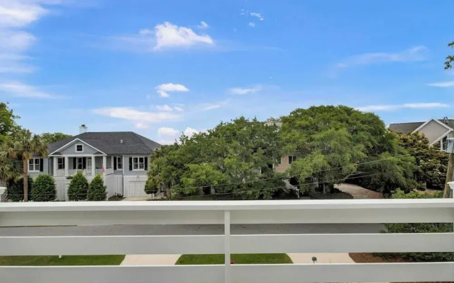 Be a Sullivans Local! 1307 Cove Avenue by Avantstay Pool + Outdoor Living