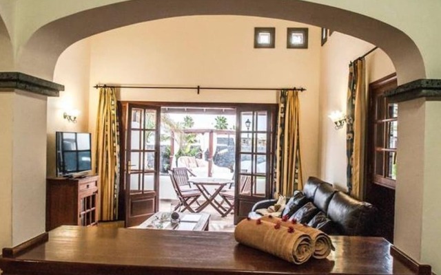 Villa Victoria Playa Blanca