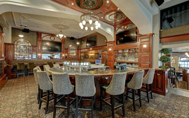 Strathcona Hotel