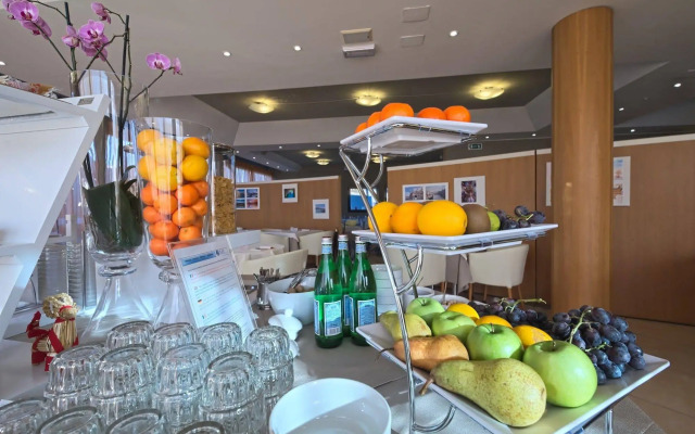 Noventa Hotel