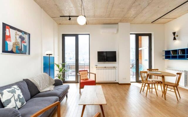 Modern 1BR apt w spacious balcony & a bathtub