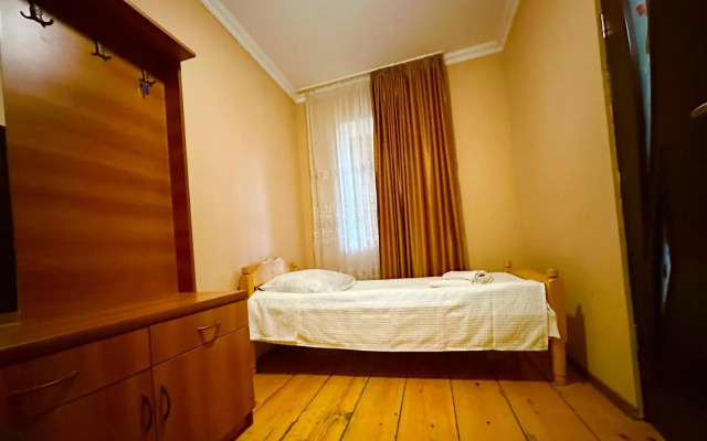 Mziuri Guest House