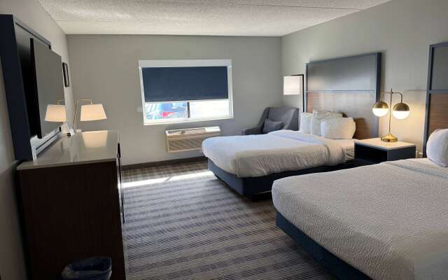 AmericInn by Wyndham Shakopee Near Canterbury Park