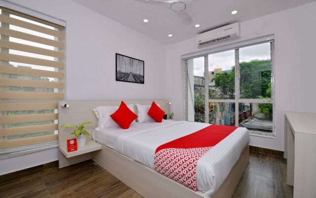 OYO Townhouse 539 Transit Express