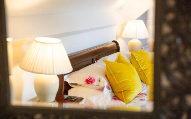 Higher Weddicott Barn