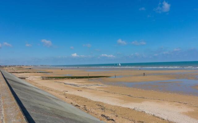 Maison de bourg à Ouistreham à 2 pas de la mer