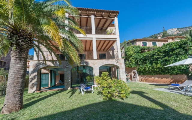 Circe in Fornalutx With 4 Bedrooms and 4 Bathrooms