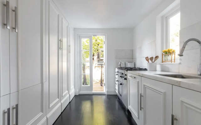 Edith Grove Viii by Onefinestay