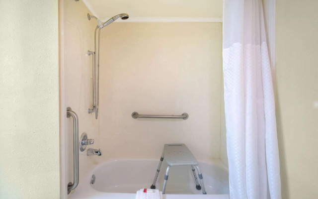 Super 8 by Wyndham North Little Rock/McCain