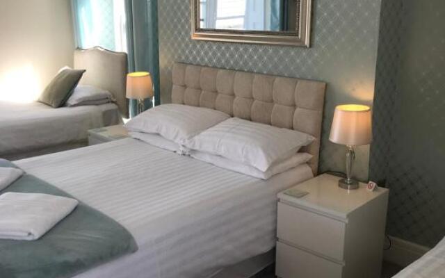 Rooms at The Highcliffe