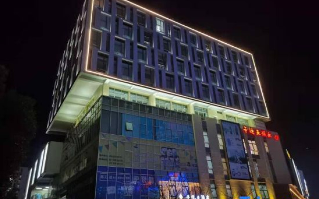 Shanghai Anyue e Hotel (Dianshanhu Avenue Subway Station)