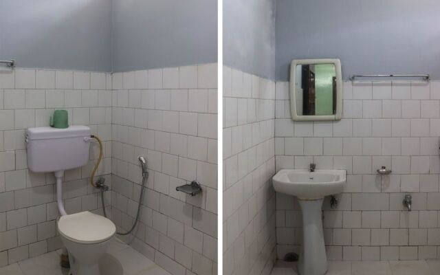 SPOT ON 49477 Hotel Galaxy