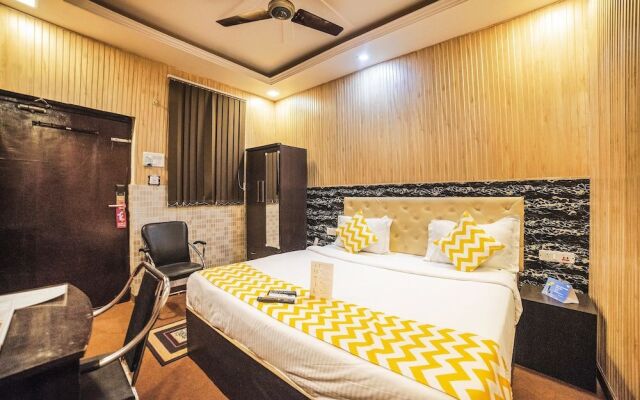 FabHotel Landmark Awadh