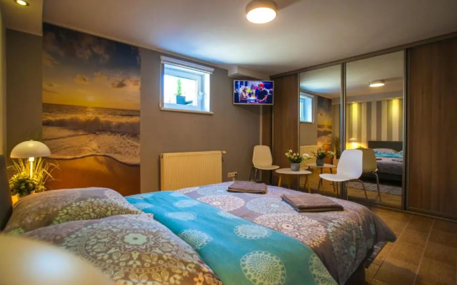 Noclegi Miodowa Near By The Beach Gdynia – Orłowo