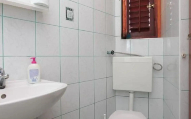 Darka - free parking - A1 Mali(2+1)