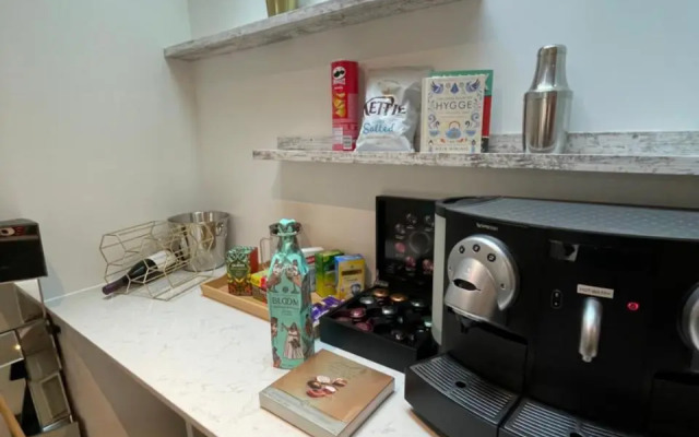 4 Islington Park Street