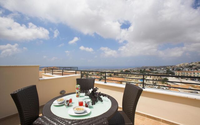 Club Coral View Resort