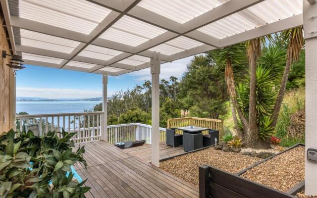 Woodside Bay Cottage