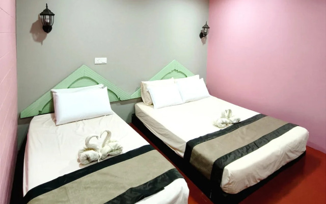 Oyo 91133 Hotel Kpj