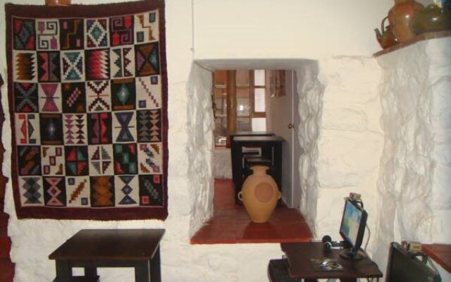 Chakana House