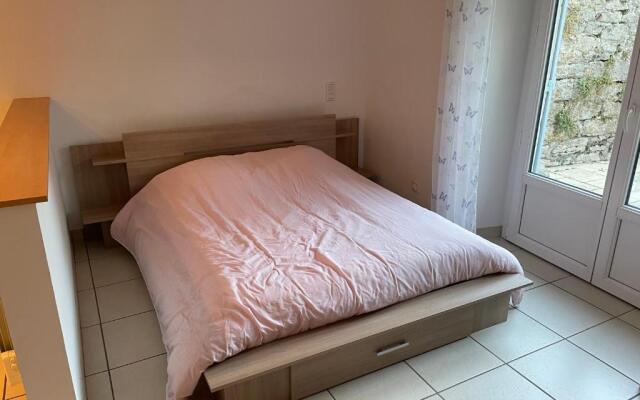 Studio 4 couchages avec terrasse proximité du lac