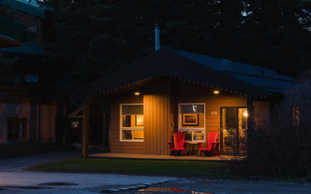 Overlander Mountain Lodge