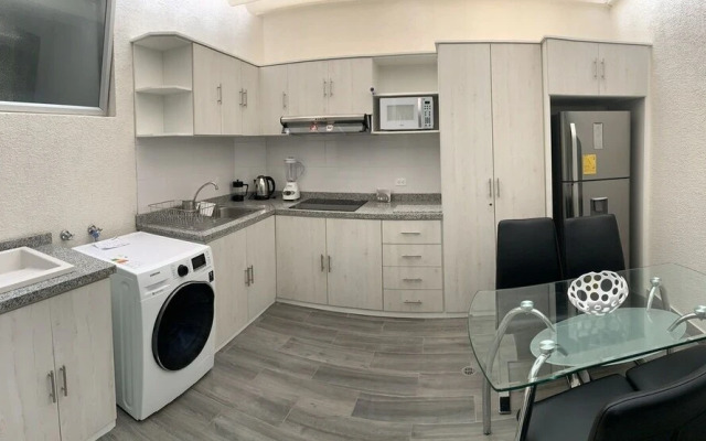 Suite and Apartment Well Located In Quito