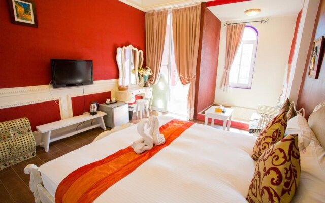 Castillo De Amour - Orange Castle